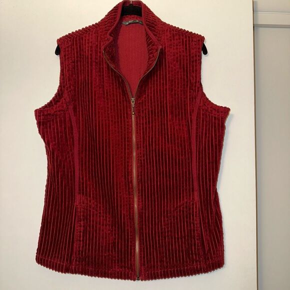 Woolrich Vintage Corduroy Zipper Vest Deep Ruby Red Womens Large EUC - Picture 1 of 11